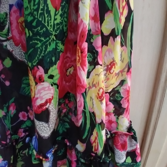 Besty Johnson Intimates Nightgown Womens Size S  Spaghetti Straps Black Floral - Picture 6 of 8